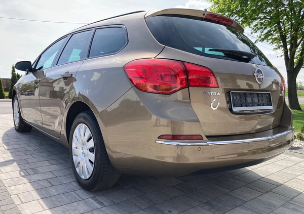 Opel Astra cena 25900 przebieg: 160000, rok produkcji 2013 z Jarocin małe 466
